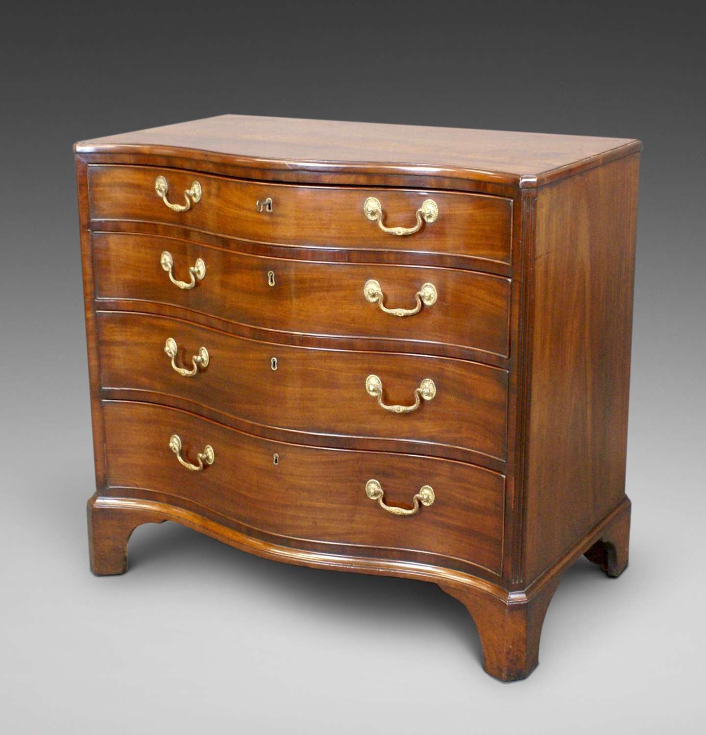 18th Century mahogany serpentine chest of drawers