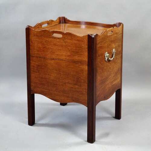 A George III period mahogany tray-top commode
